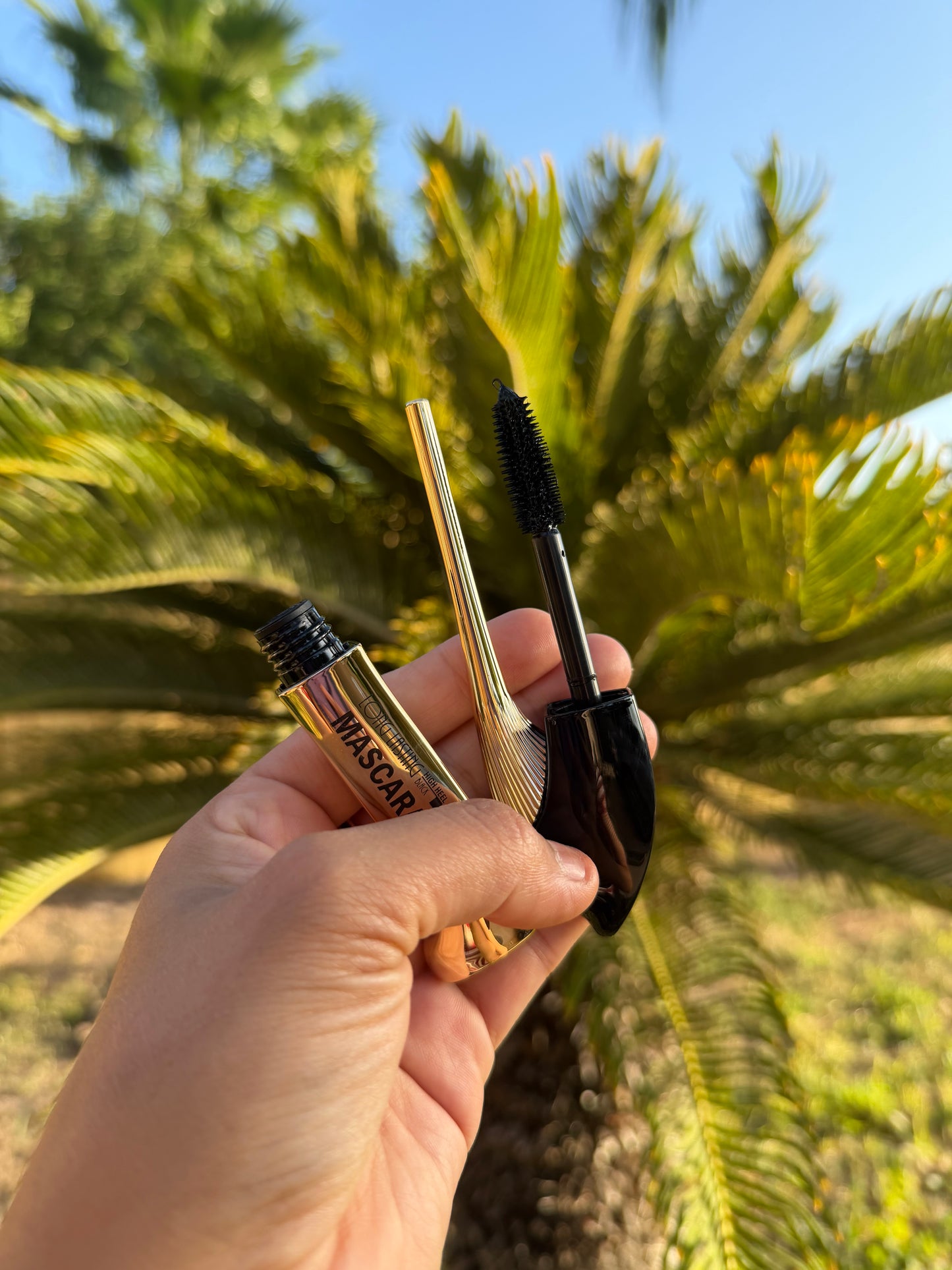 High heel mascara