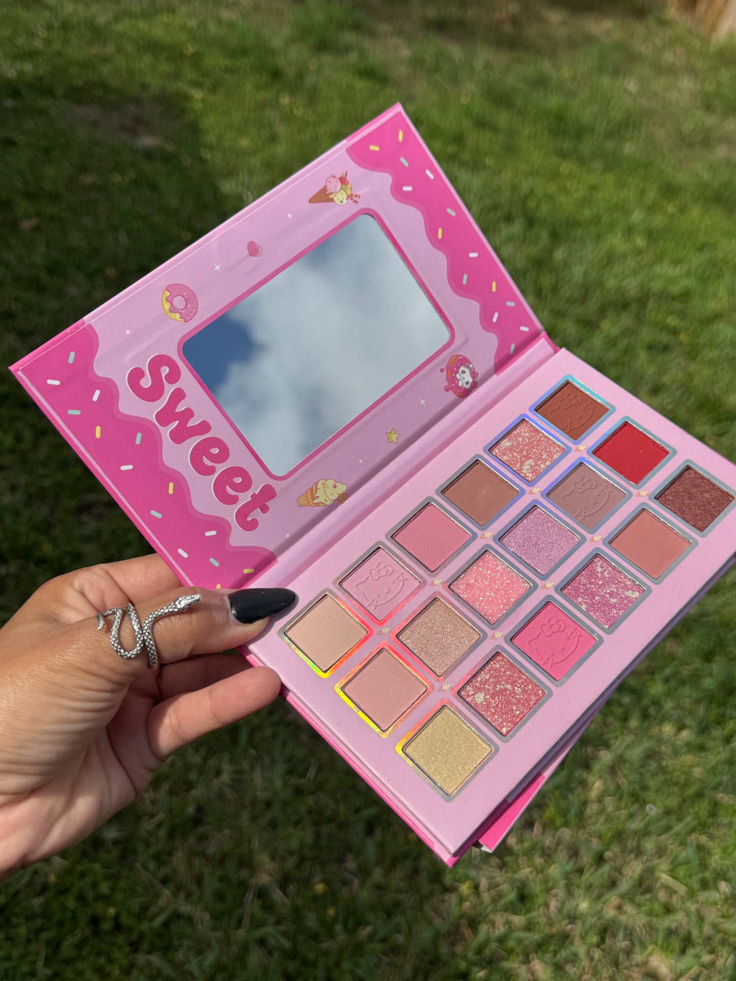Ice cream shadow palette