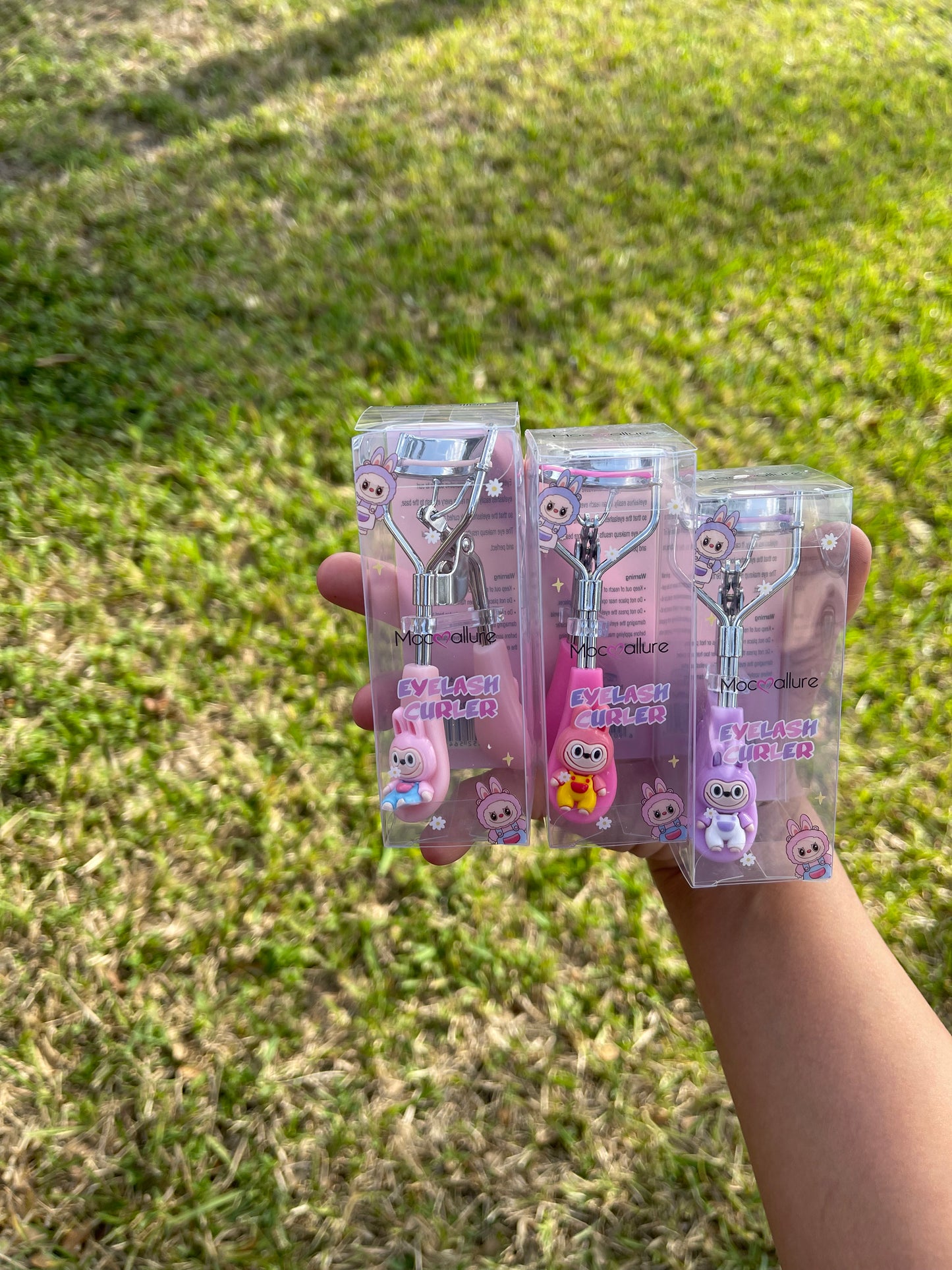 Cute lash curler