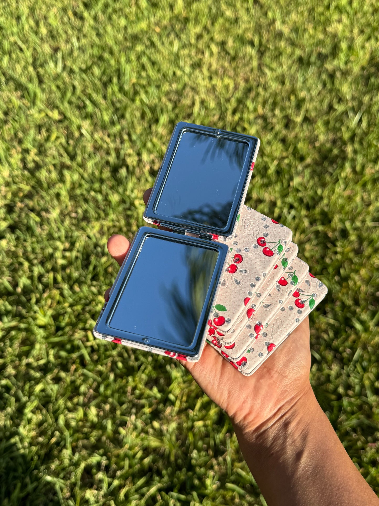 Cherry compact