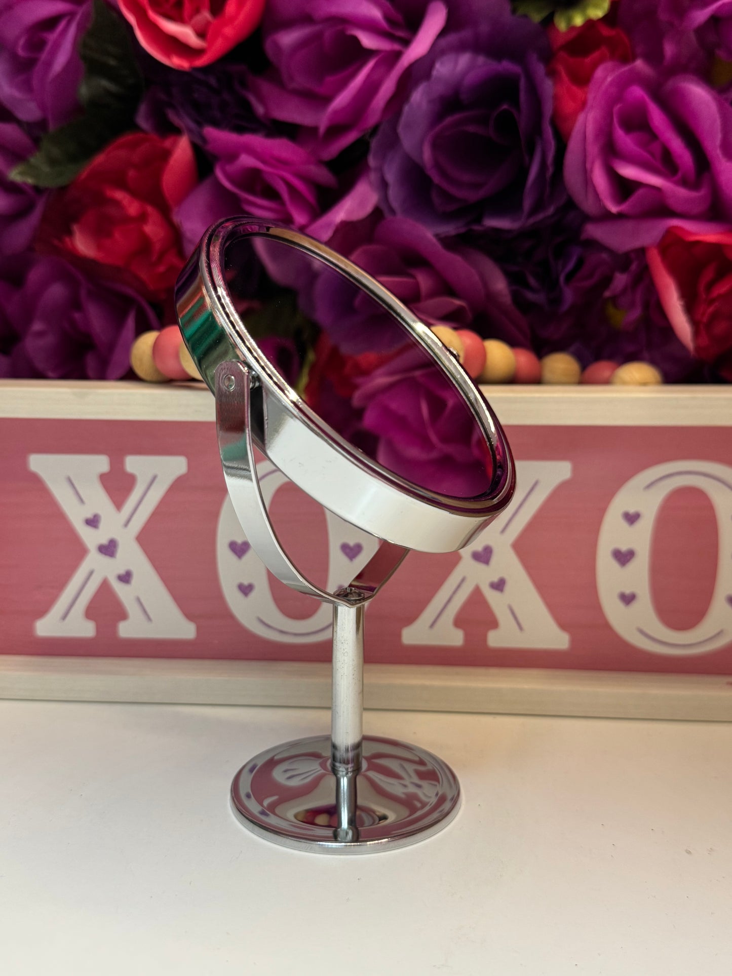 Mini vanity mirror