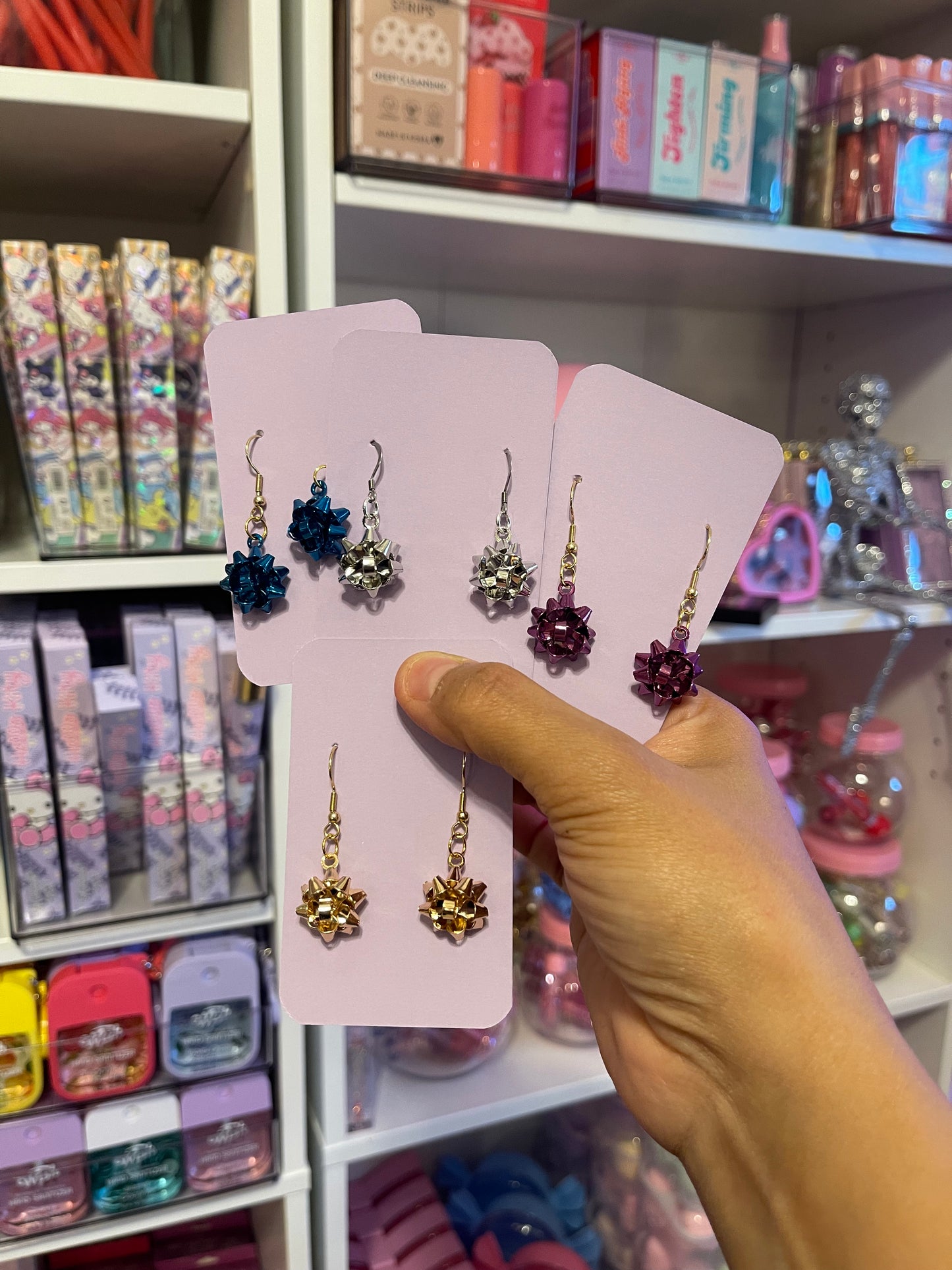 Gift bow earrings