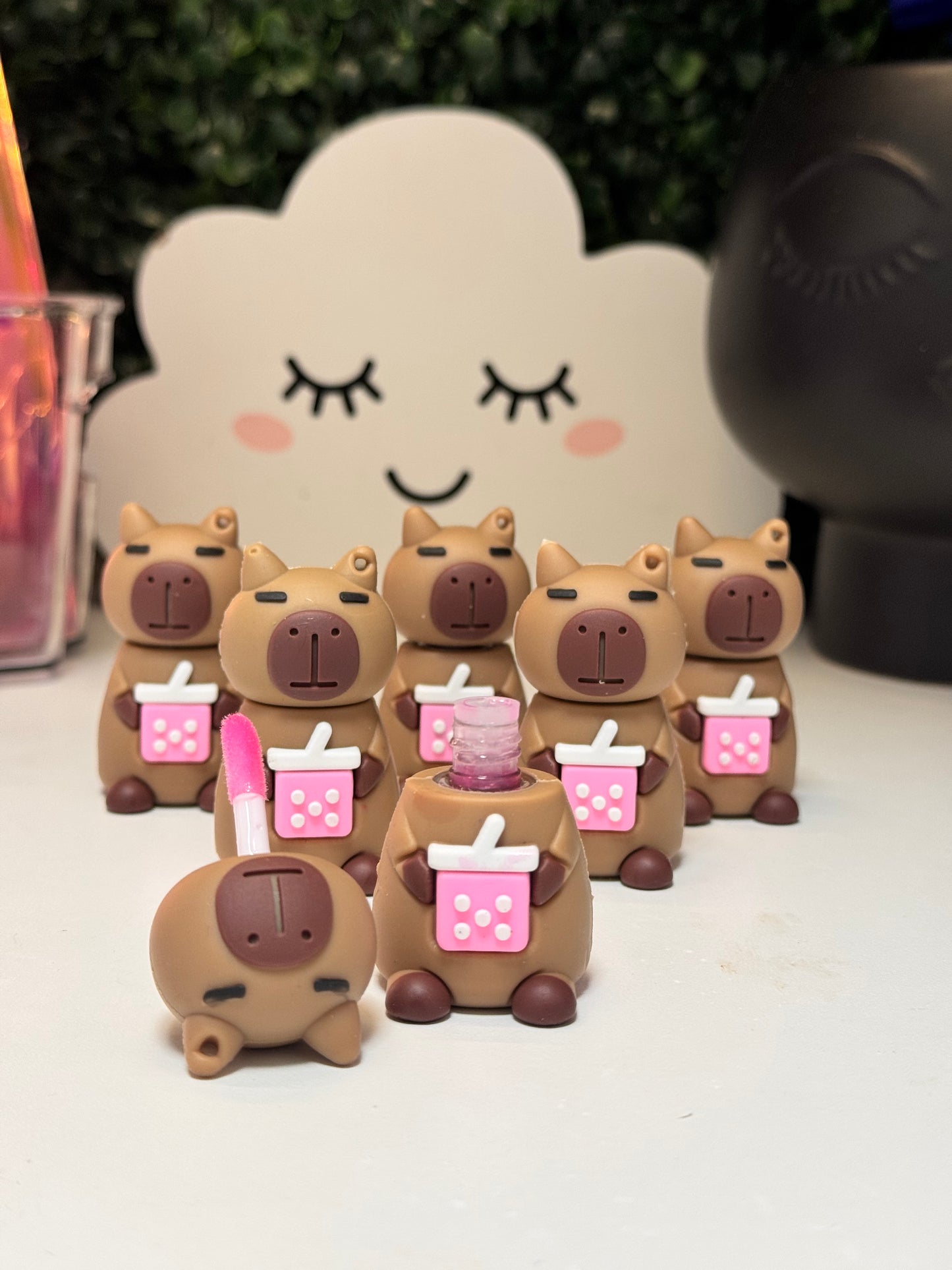 Capybara Magic lip gloss