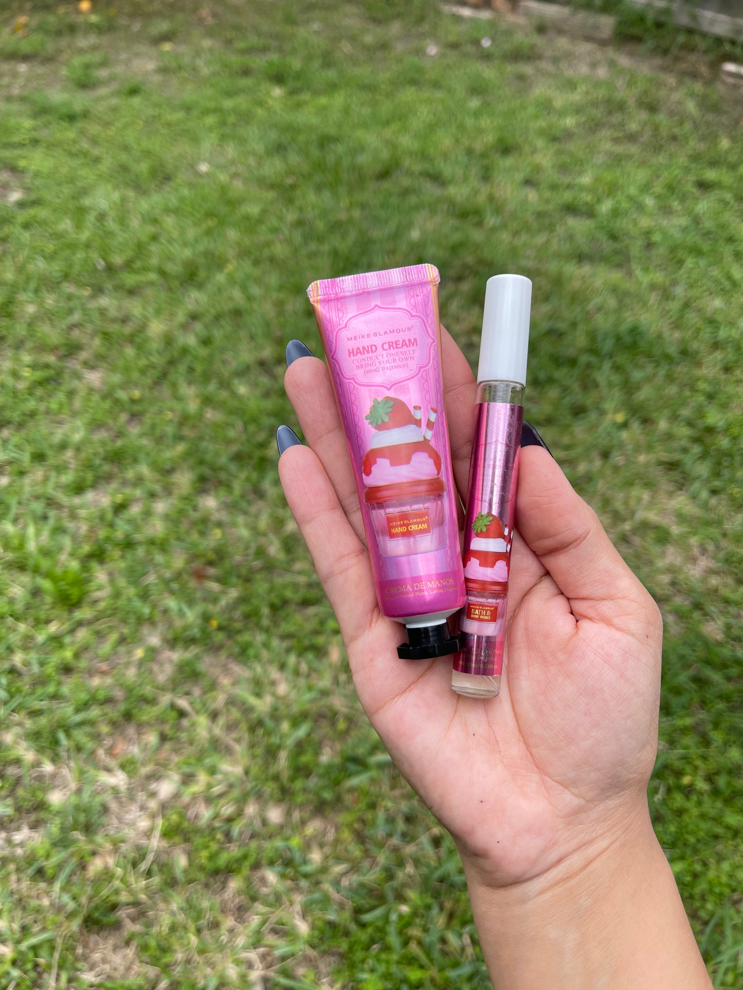Ice cream cream & mini perfume