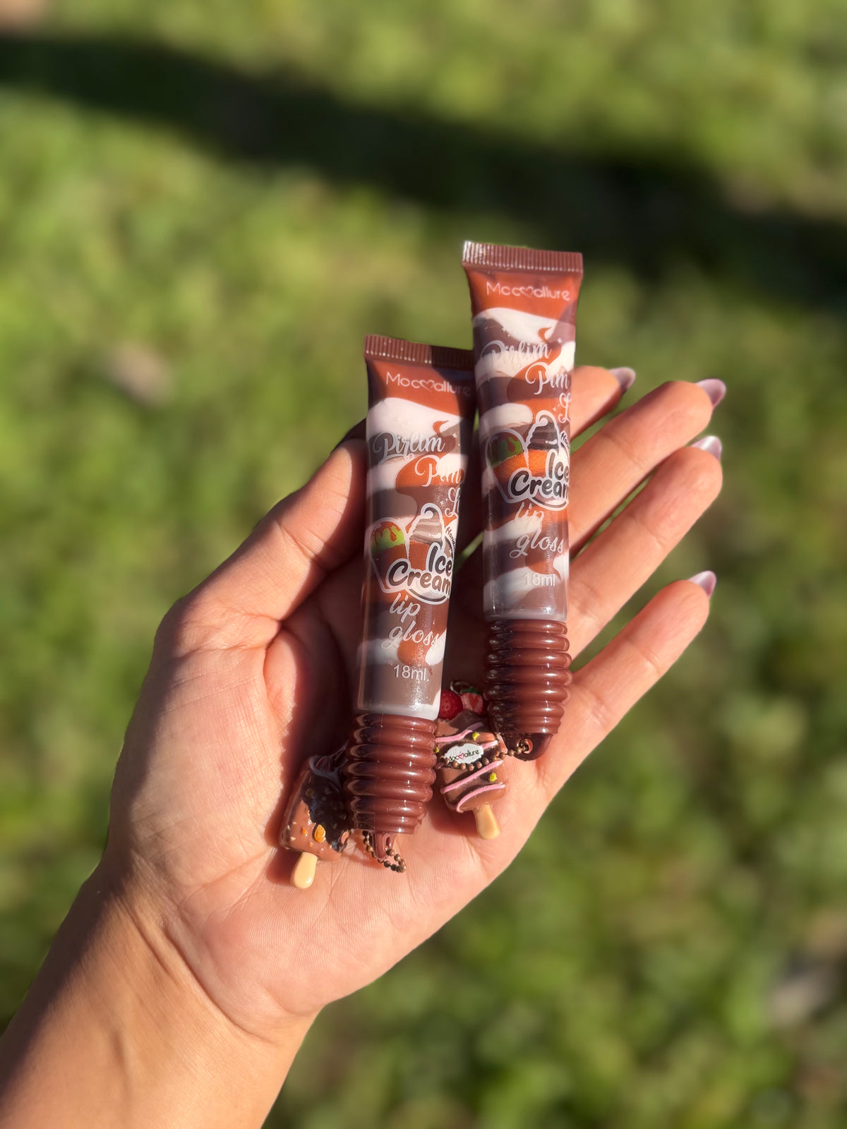 Chocolate gloss