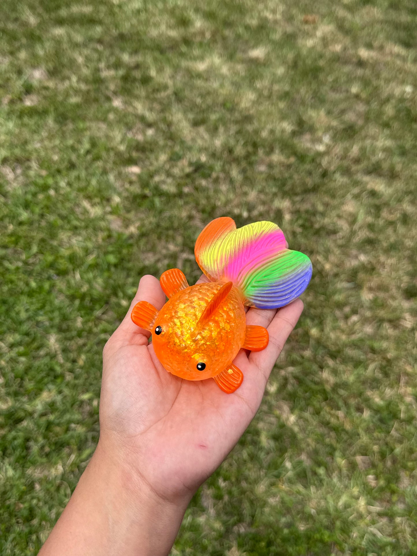 Fish squeeze