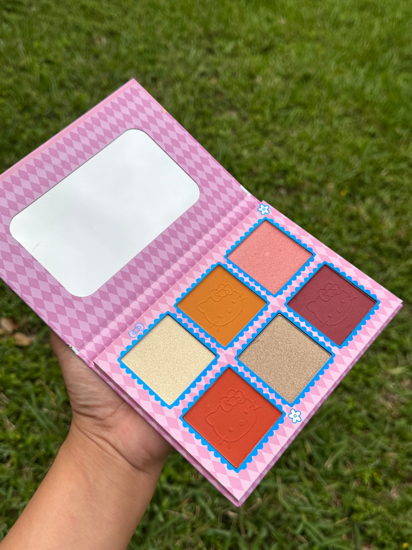 Blush & highlighter pallet