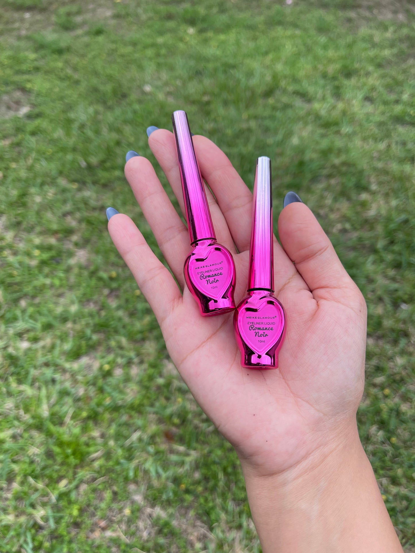 Romance noir eyeliner