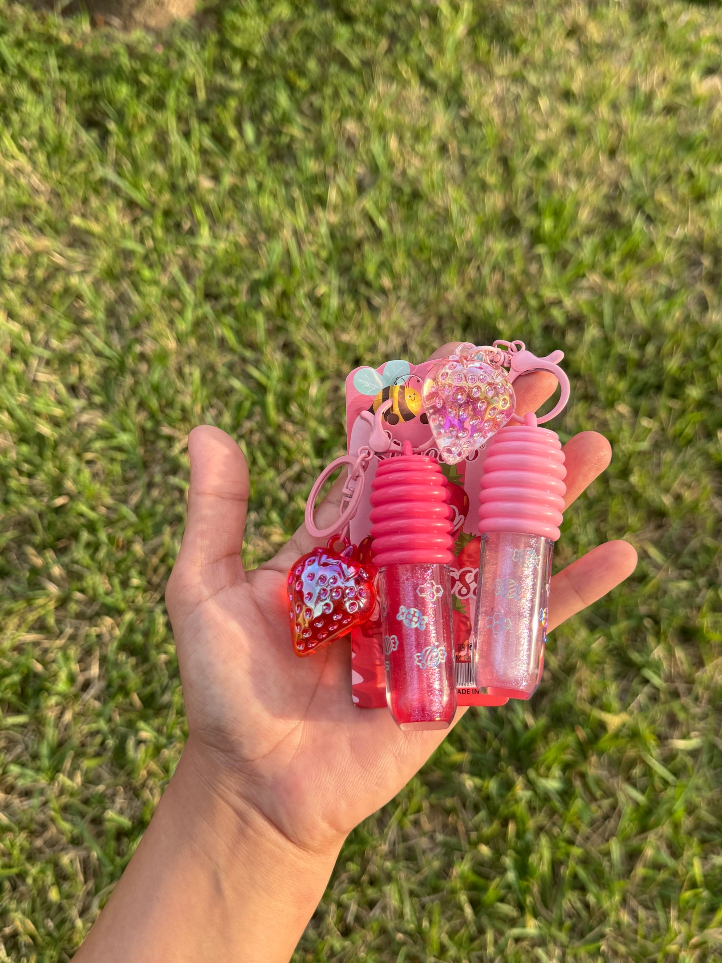 Strawberry gloss & charm