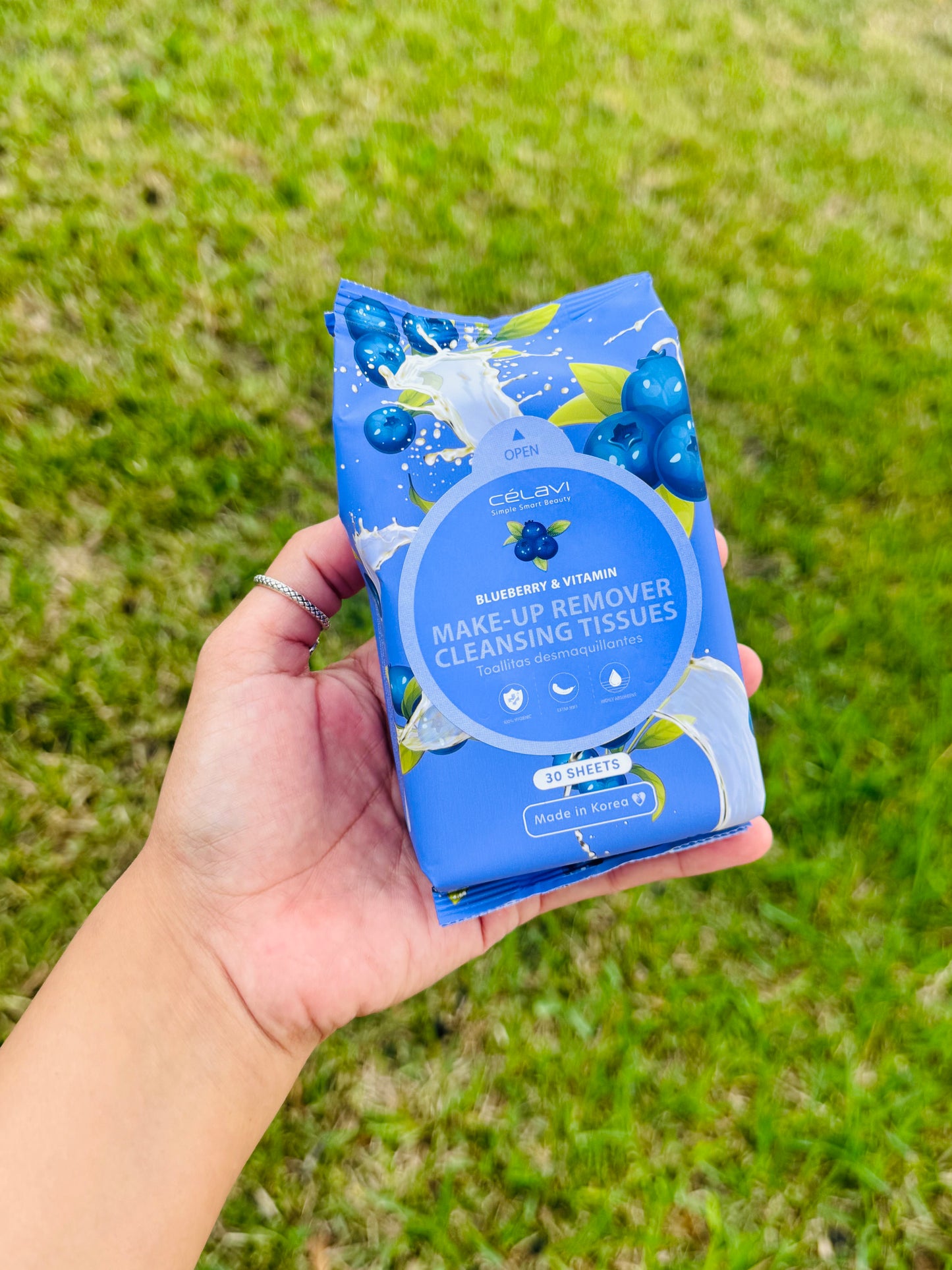 Makeup wipes