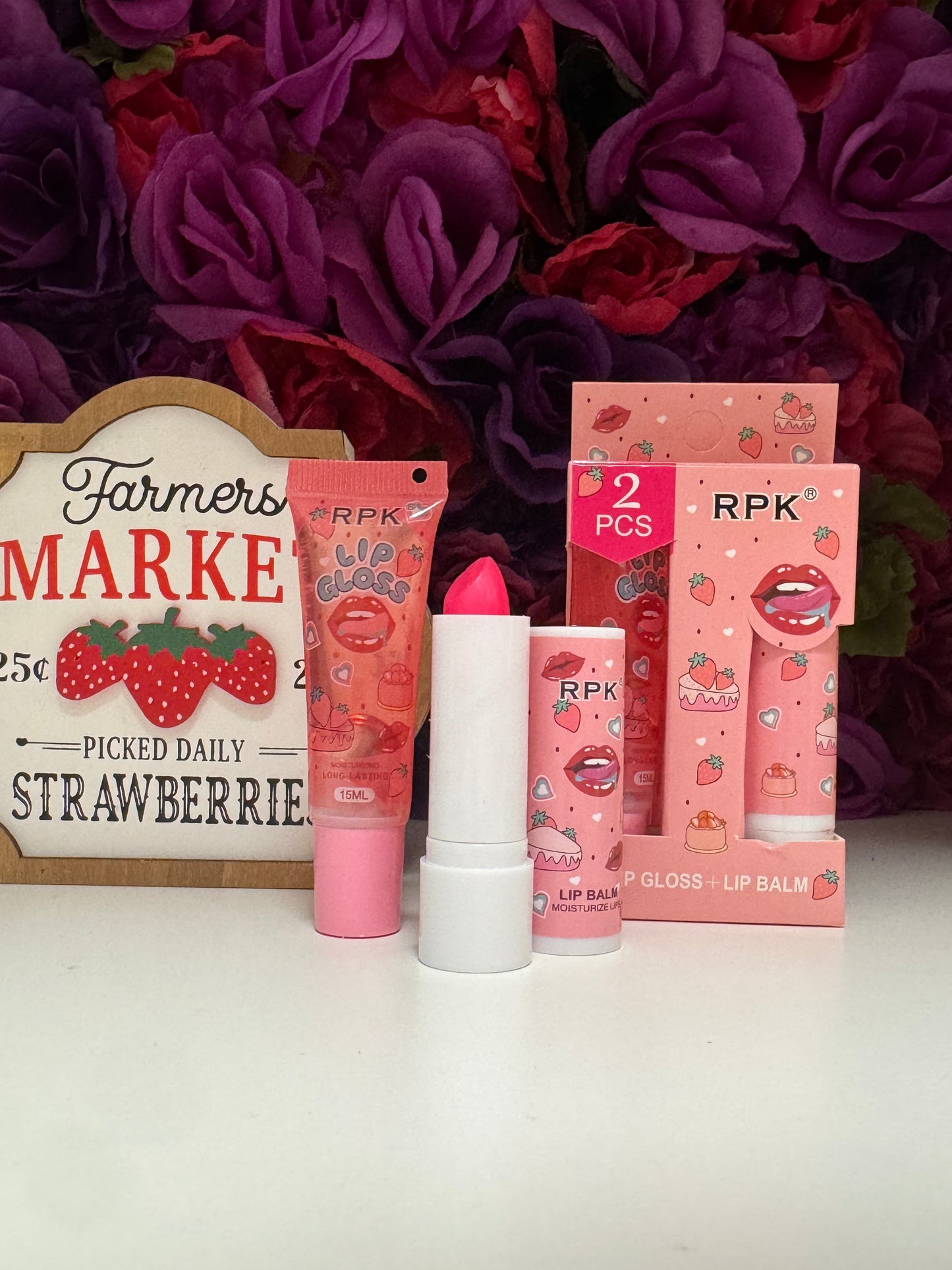 Strawberry Lipgloss/lip balm duo