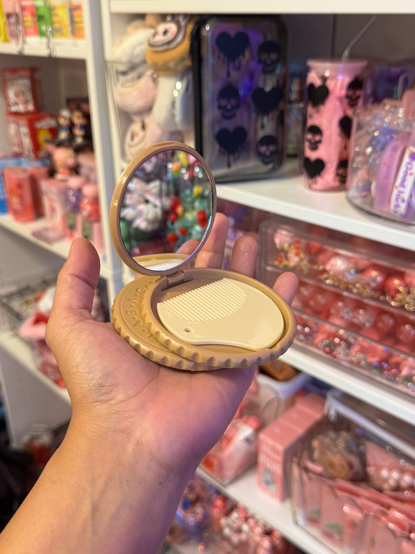 Cookie mirror