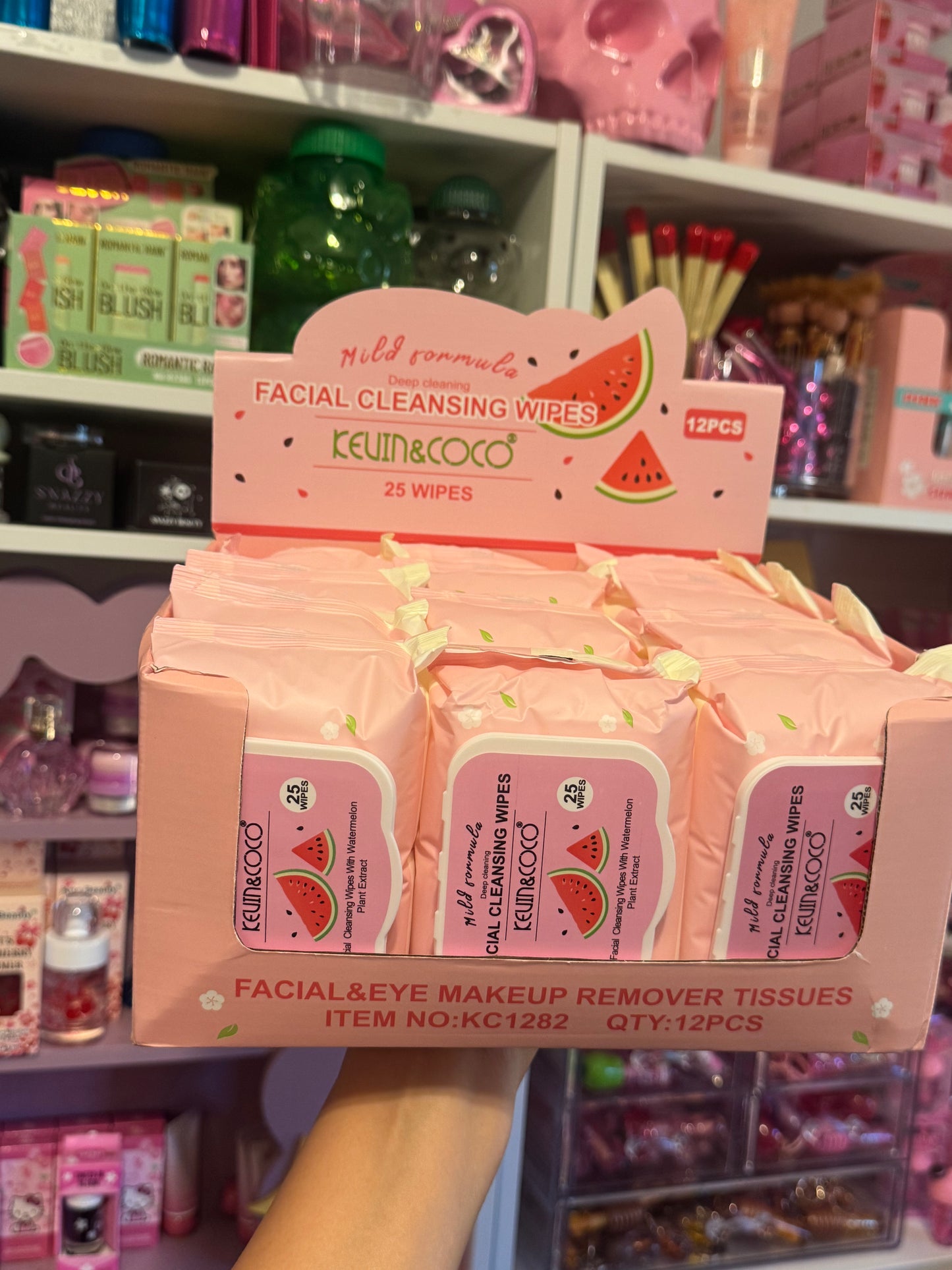 Deep cleansing makeup wipes