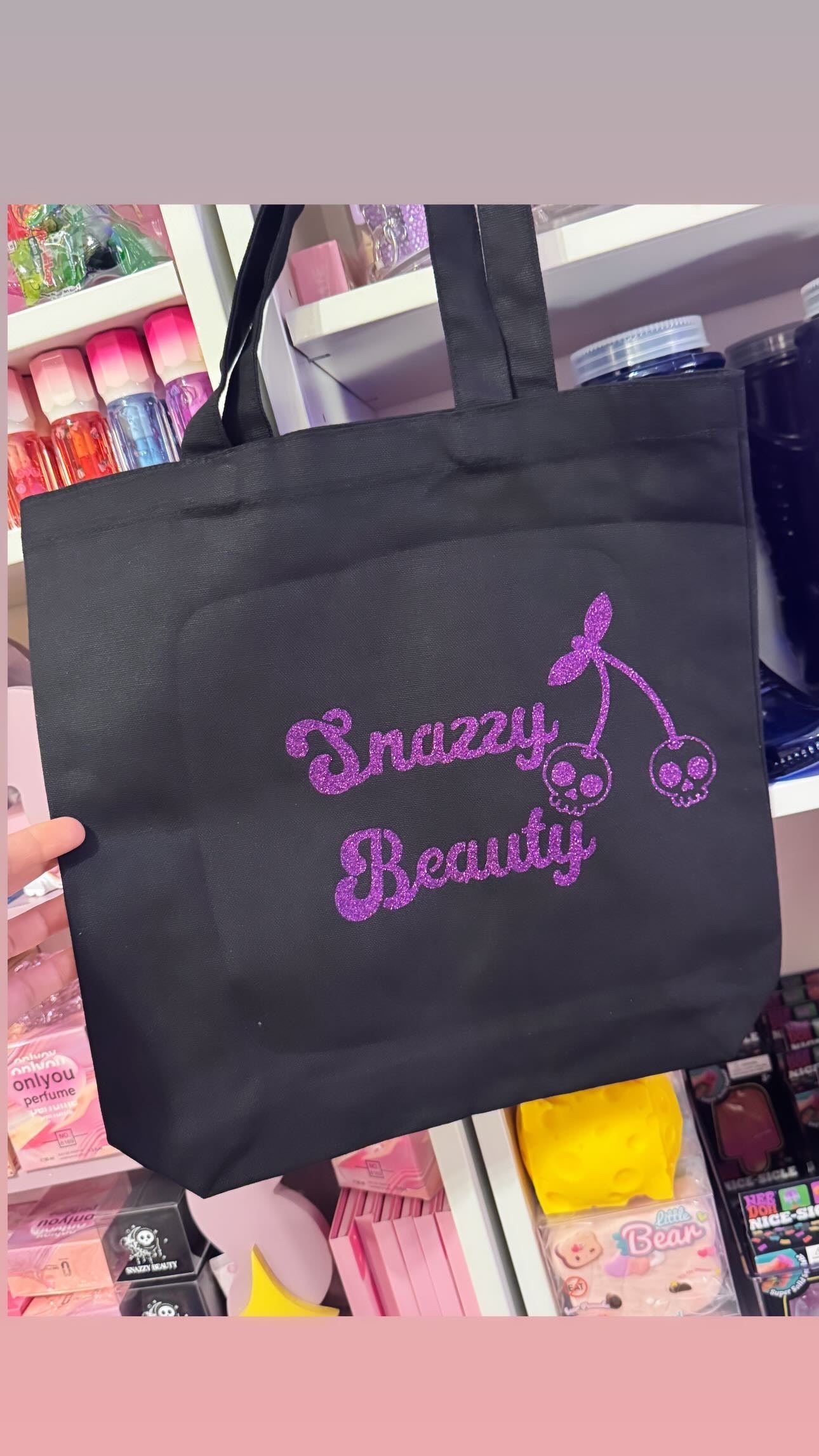 Snazzy beauty tote bag