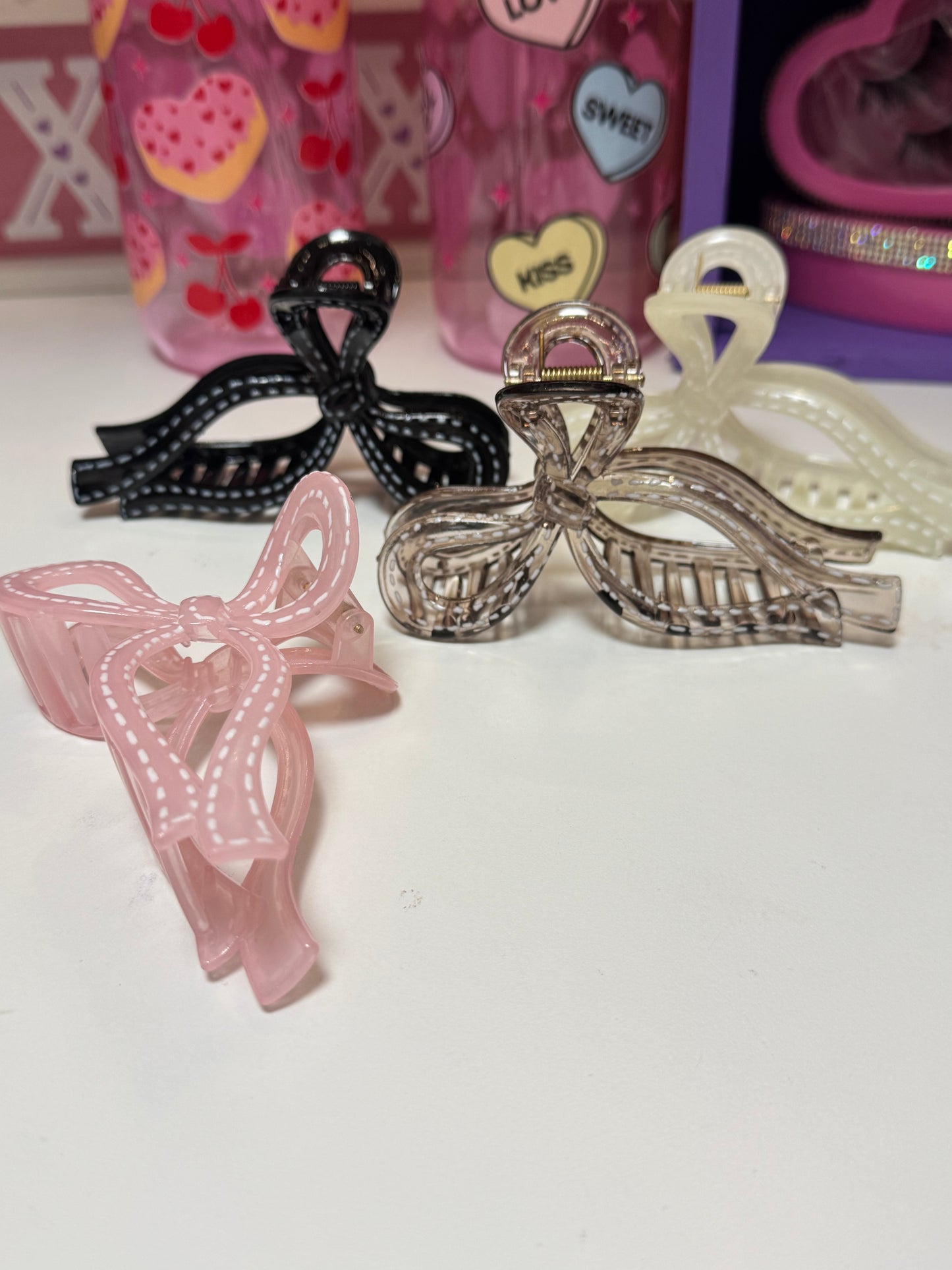 Bow hair clips