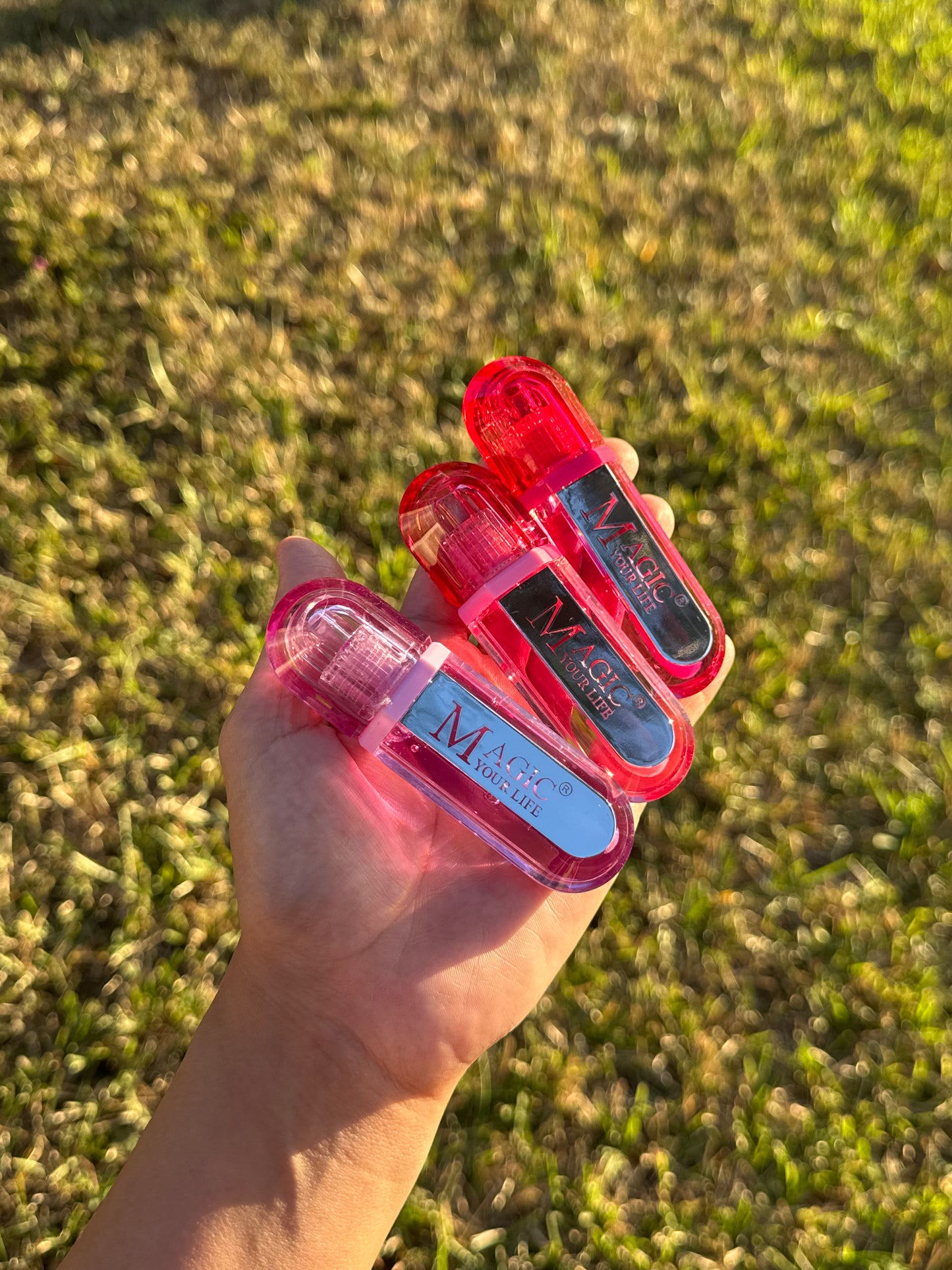 Magic lip gloss